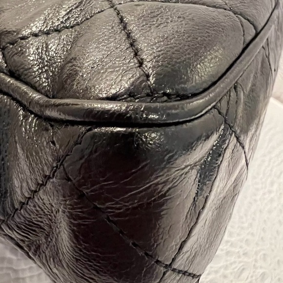 CHANEL Black Crossbody Bag with Quilted Leather and Chain Strap - Picture 10 of 16